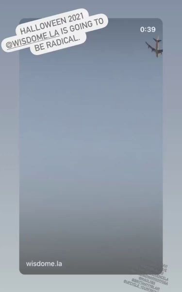 3 image in gallery
