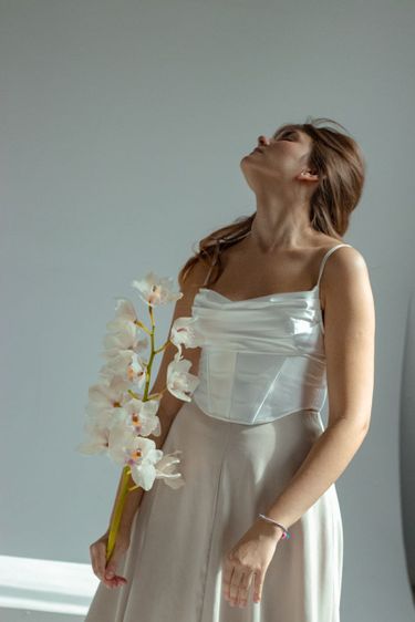 9 image in gallery
