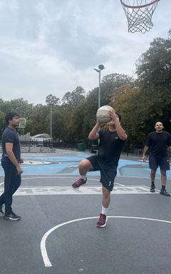 Bball for beginners in Clapham cover