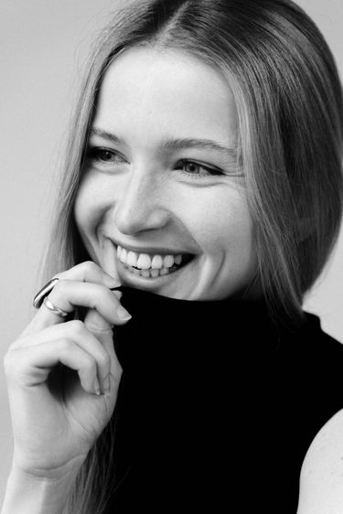 3 image in gallery
