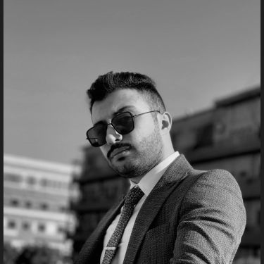 4 image in gallery