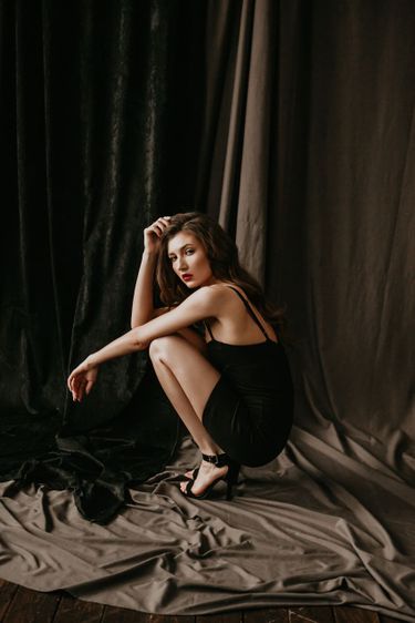 4 image in gallery