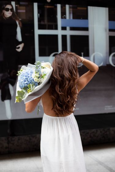 2 image in gallery