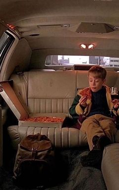 "Один дома 2" в кинокомнате🎥 cover