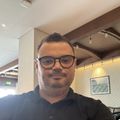 Oussama's avatar