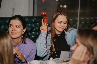9 image in gallery