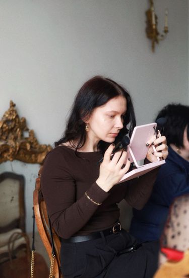 4 image in gallery