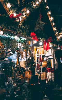 MAYFAIR CHRISTMAS MARKET cover