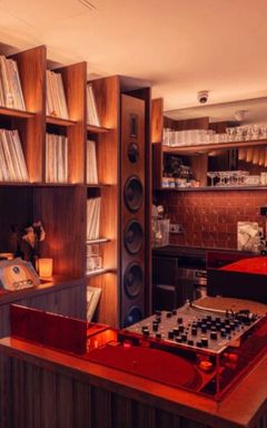 Vinyl Lovers Unite - Vinyl bars, Beats, Records