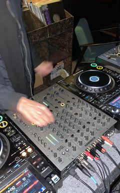 Обучение диджеингу