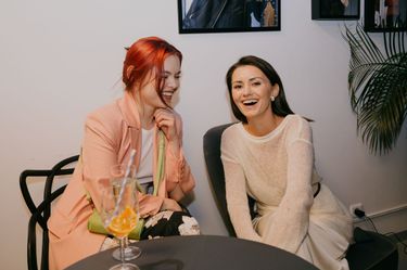5 image in gallery