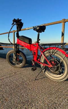 Ebike ride along cycle path Thamesmead to o2 cover