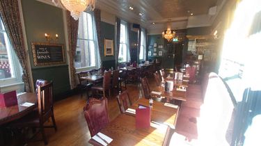 3 image in gallery