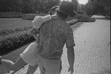 3 image in gallery