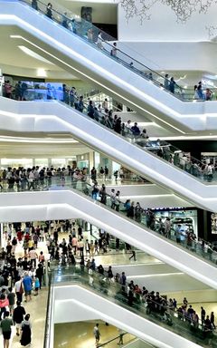 Side hustle: become a mystery shopper! Money maker