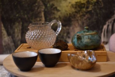 6 image in gallery