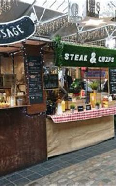 Girls meet up - Greenwich Cutty Sark 🍔🥗🌮 cover