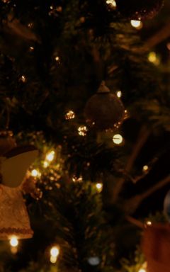 Плетём чокеры with Christmas mood cover