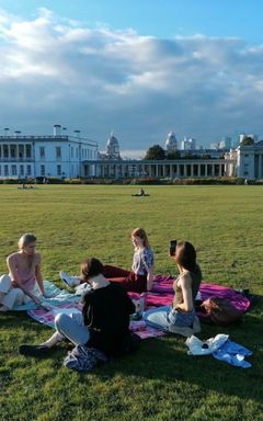 Healthy picnic in Greenwich park cover