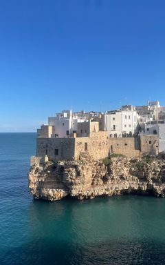 🌟 Puglia Wellness 🇮🇹Weekend: Yoga,Culture & Stars cover