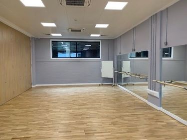 2 image in gallery