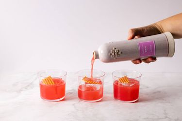 8 image in gallery