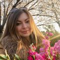 Veronika's avatar