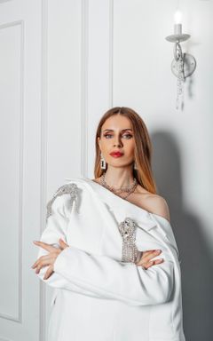 Терапевтическая группа «Женские инициации»