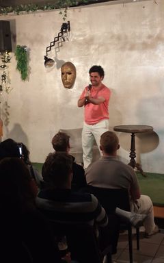 Let's go to a stand-up in English-speaking cover