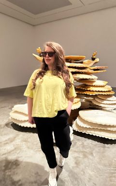 Let’s visit art museums with creatives cover