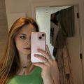 Lauren's avatar
