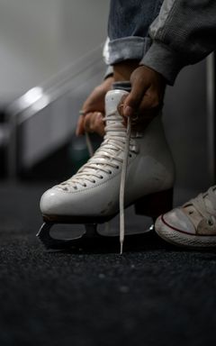 Катайся і донать 🩷⛸️ cover