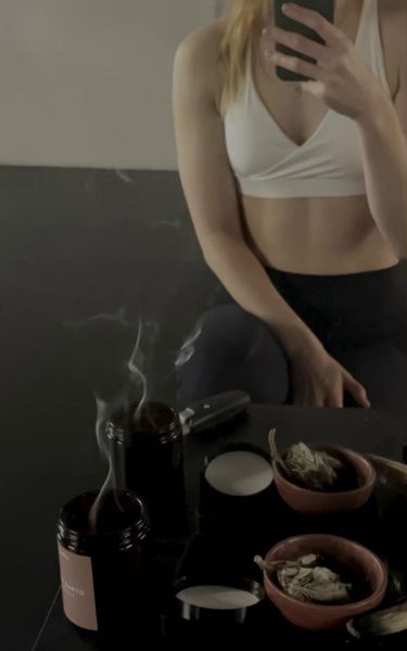 2 image in gallery