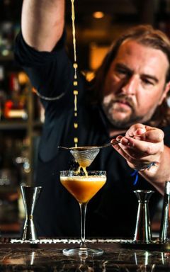 Let’s have a drink in Soho 🍺 🍹 cover