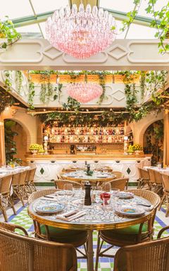 Dinner at Jacuzzi - Bank holiday weekend May cover