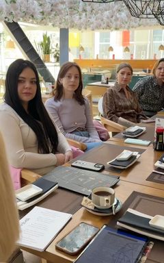 Красота как путь: гейши и куртизанки старой Японии cover