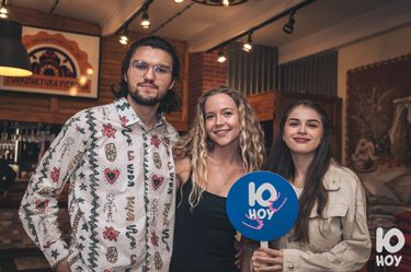 10 image in gallery