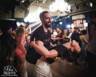 9 image in gallery