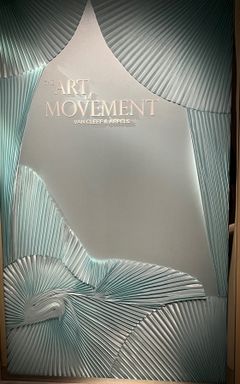 Visit gallery or museum cover