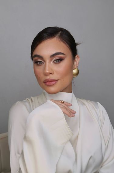 7 image in gallery