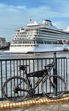 Cycling. Waterloo to Greenwich cover
