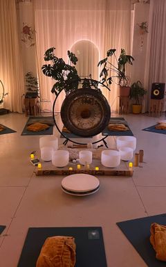 Deep Rest: Sound Bath To Unwind & Restore cover