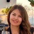 Julia's avatar