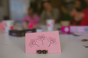 8 image in gallery