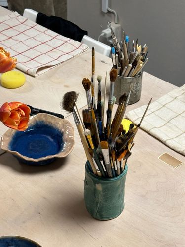 8 image in gallery