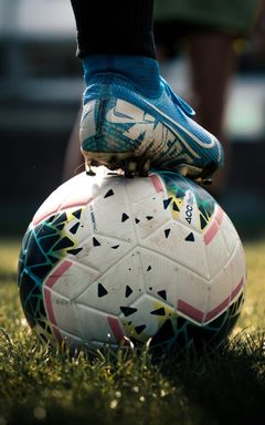 FEMALE FOOTBALL CLUB EAST LONDON