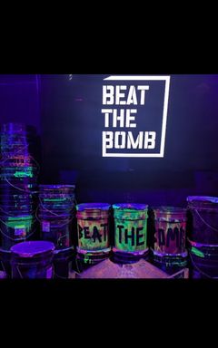Beat the bomb escape room cover