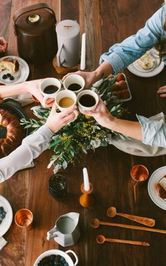 СНІДАНОК З КОСМЕТОЛОГОМ cover