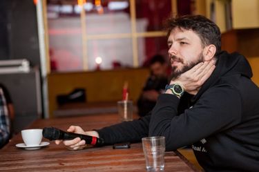 5 image in gallery