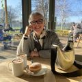Helen's avatar